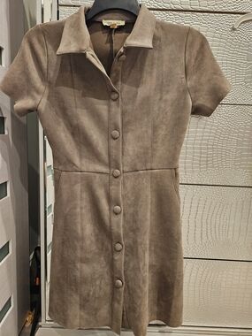 Taupe Suede Button-Front Short Sleeve Dress